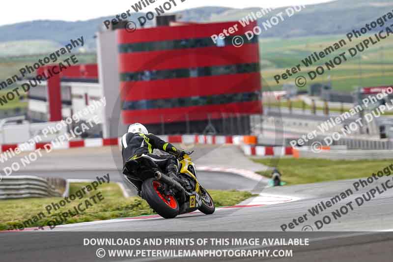 cadwell no limits trackday;cadwell park;cadwell park photographs;cadwell trackday photographs;enduro digital images;event digital images;eventdigitalimages;navarra;no limits trackdays;peter wileman photography;racing digital images;trackday digital images;trackday photos
